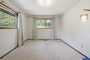 1290 Scenic View Dr, Stayton, OR 97383 - Photo 21