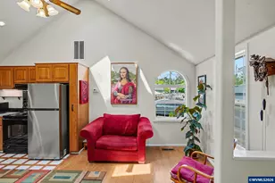 160 SE Mayberry Ave, Corvallis, OR 97333 - Photo 11
