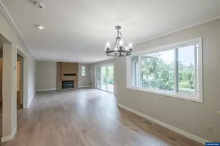 3385 Balsam Dr S, Salem, OR 97302 - Photo 27