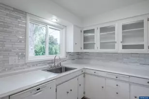 3385 Balsam Dr S, Salem, OR 97302 - Photo 33