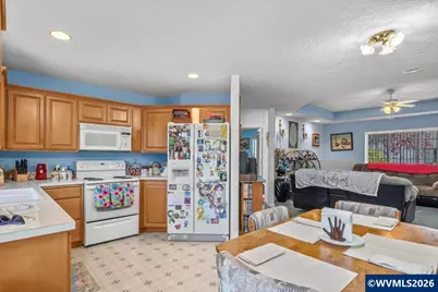 451 Whitney St, Stayton, OR 97383 - Photo 11