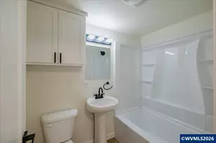 2404 10th St, Tillamook, OR 97141 - Photo 27
