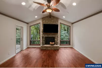 6894 Prospect Ridge Rd S, Salem, OR 97306 - Photo 17