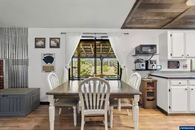 3543 Crooked Finger Rd NE, Scotts Mills, OR 97375 - Photo 9