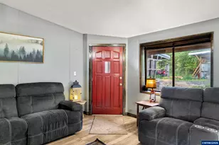 3543 Crooked Finger Rd NE, Scotts Mills, OR 97375 - Photo 5