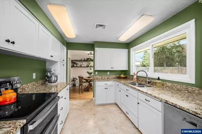 77038 Westridge Av, Westfir, OR 97492 - Photo 15