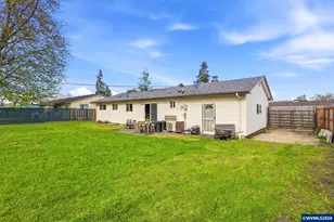 2510 Oak St SE, Albany, OR 97322 - Photo 3