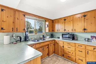 2510 Oak St SE, Albany, OR 97322 - Photo 15