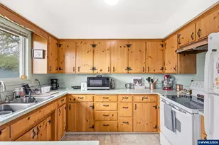 2510 Oak St SE, Albany, OR 97322 - Photo 13