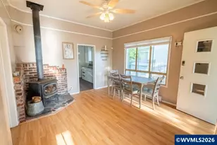 724 N Main St, Brownsville, OR 97327 - Photo 15