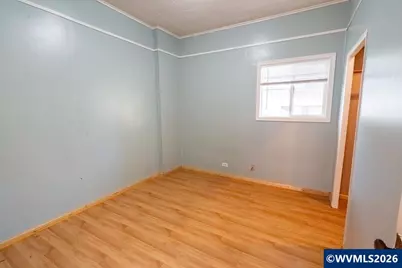 724 N Main St, Brownsville, OR 97327 - Photo 23