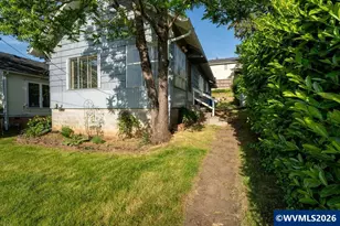 724 N Main St, Brownsville, OR 97327 - Photo 9
