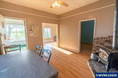 724 N Main St, Brownsville, OR 97327 - Photo 13