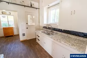 724 N Main St, Brownsville, OR 97327 - Photo 17