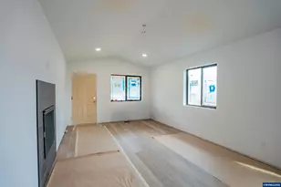 2456 Phillips Wy, Lebanon, OR 97355 - Photo 5