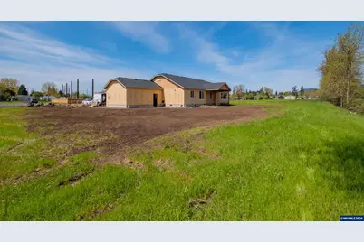 348 E Kisling Av, Brownsville, OR 97327 - Photo 7