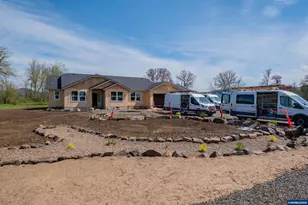 348 E Kisling Ave, Brownsville, OR 97327 - Photo 11