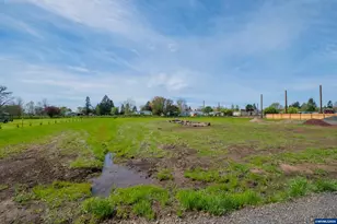 348 E Kisling Ave, Brownsville, OR 97327 - Photo 31