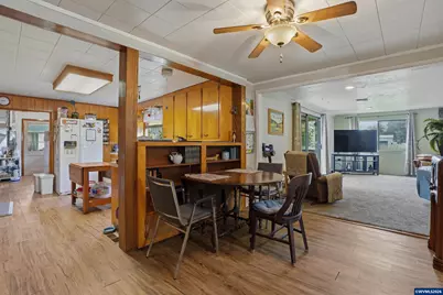 48974 SE Fairview St, Mill City, OR 97360 - Photo 9