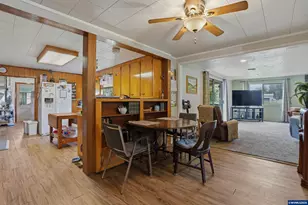 48974 SE Fairview St, Mill City, OR 97360 - Photo 9
