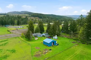48974 SE Fairview St, Mill City, OR 97360 - Photo 3