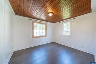 43 NW Knoxville St, Yachats, OR 97498 - Photo 17