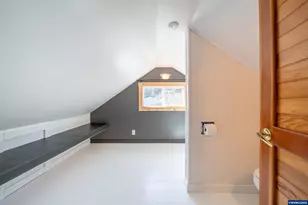 43 NW Knoxville St, Yachats, OR 97498 - Photo 29