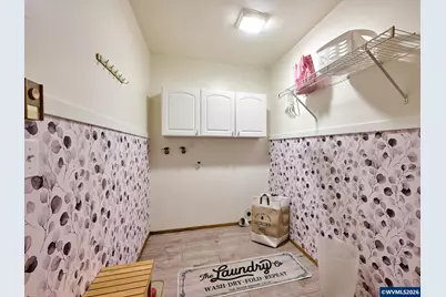 2207 Oregon Ct, Woodburn, OR 97071 - Photo 21