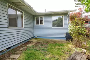 2207 Oregon Ct, Woodburn, OR 97071 - Photo 25