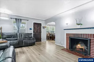 2410 Laurel Ave NE, Salem, OR 97301 - Photo 5