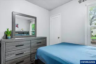 2410 Laurel Ave NE, Salem, OR 97301 - Photo 17