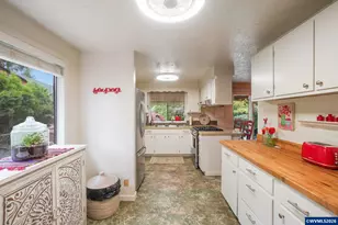 4682 Happy Dr NE, Salem, OR 97305 - Photo 21