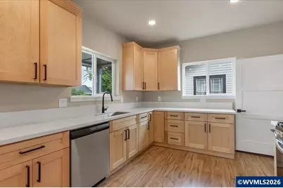 494 17th St SE, Salem, OR 97301 - Photo 9
