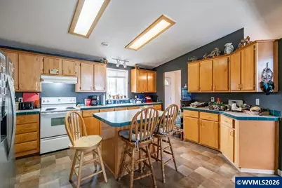 1060 23rd Av, Sweet Home, OR 97386 - Photo 7