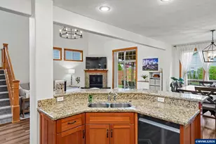 225 SW Hendricks St, Sublimity, OR 97385 - Photo 19