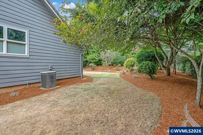 2470 Crestmont Cir S, Salem, OR 97302 - Photo 49