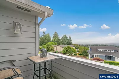 2470 Crestmont Cir S, Salem, OR 97302 - Photo 29