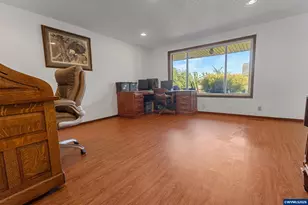 5665 Silverton Rd NE, Salem, OR 97305 - Photo 7