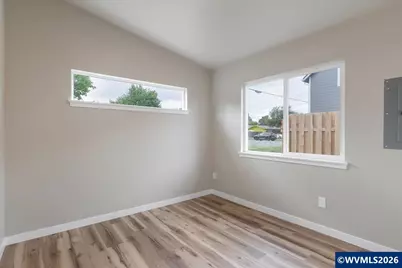 494 17th St SE, Salem, OR 97301 - Photo 23