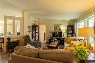 277 NE Conifer #49 Bl, Corvallis, OR 97330 - Photo 3