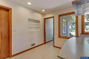 1745 Fir St S, Salem, OR 97302 - Photo 19