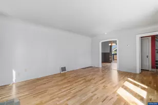 105 River St NE, Salem, OR 97301 - Photo 9