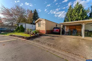 4900 Royal Ave, Eugene, OR 97402 - Photo 5