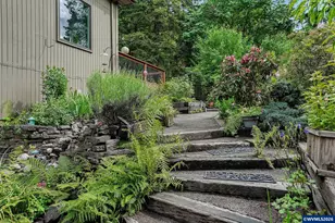 1946 Roberta Ave S, Salem, OR 97302 - Photo 39