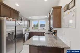 1423 SE Snowberry Ave, Dallas, OR 97338 - Photo 19
