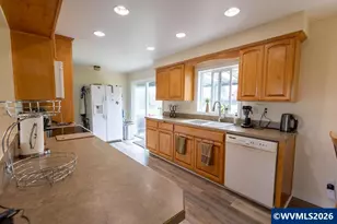 40235 Rainbow Dr, Scio, OR 97374 - Photo 15