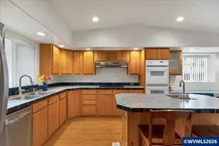 3427 Lake Vanessa Cir NW, Salem, OR 97304 - Photo 17