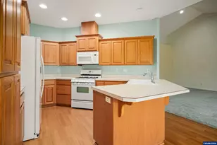 2655 Hollywood Dr NE, Salem, OR 97305 - Photo 21
