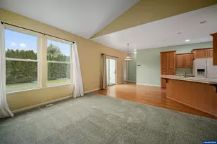 2655 Hollywood Dr NE, Salem, OR 97305 - Photo 19