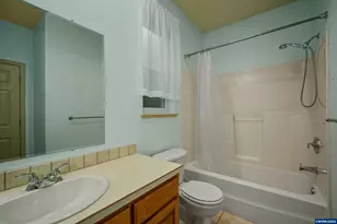 2655 Hollywood Dr NE, Salem, OR 97305 - Photo 13